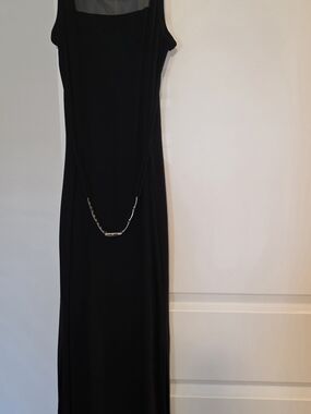 Women's Black Sleeveless Evening Dress